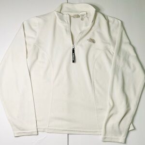 The North Face Women’s White FlashDry 1/2-Zip Performance Pullover Size M